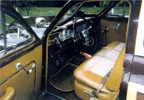 1948 PACKARD EIGHT INSIDE