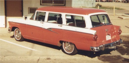 1956 FORD COUNTRY SEDAN