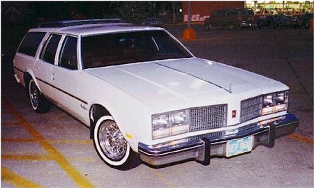 1978 OLDSMOBILE CUSTOM CRUISER
