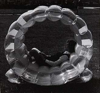 INFLATABLE SEATING UNIT