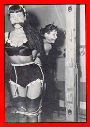 Bettie Page - geknebelt
