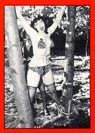 Bettie Page - an B�ume gefesselt