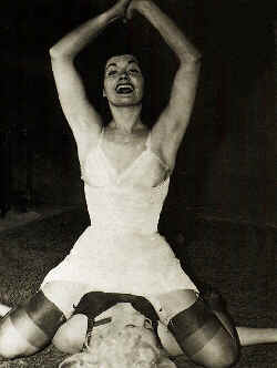 Bettie Page - Victory